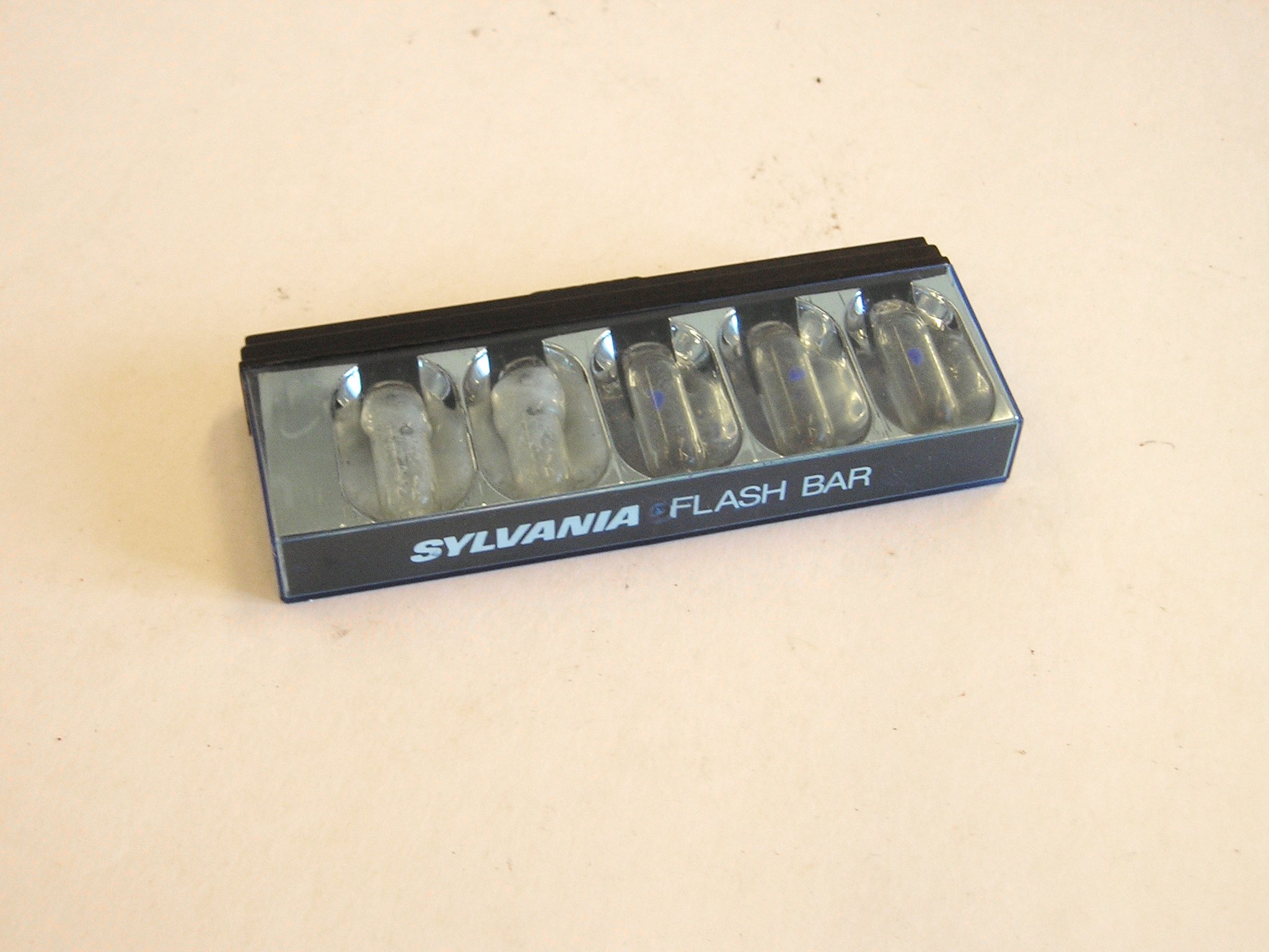 Sylvania Flash Bar