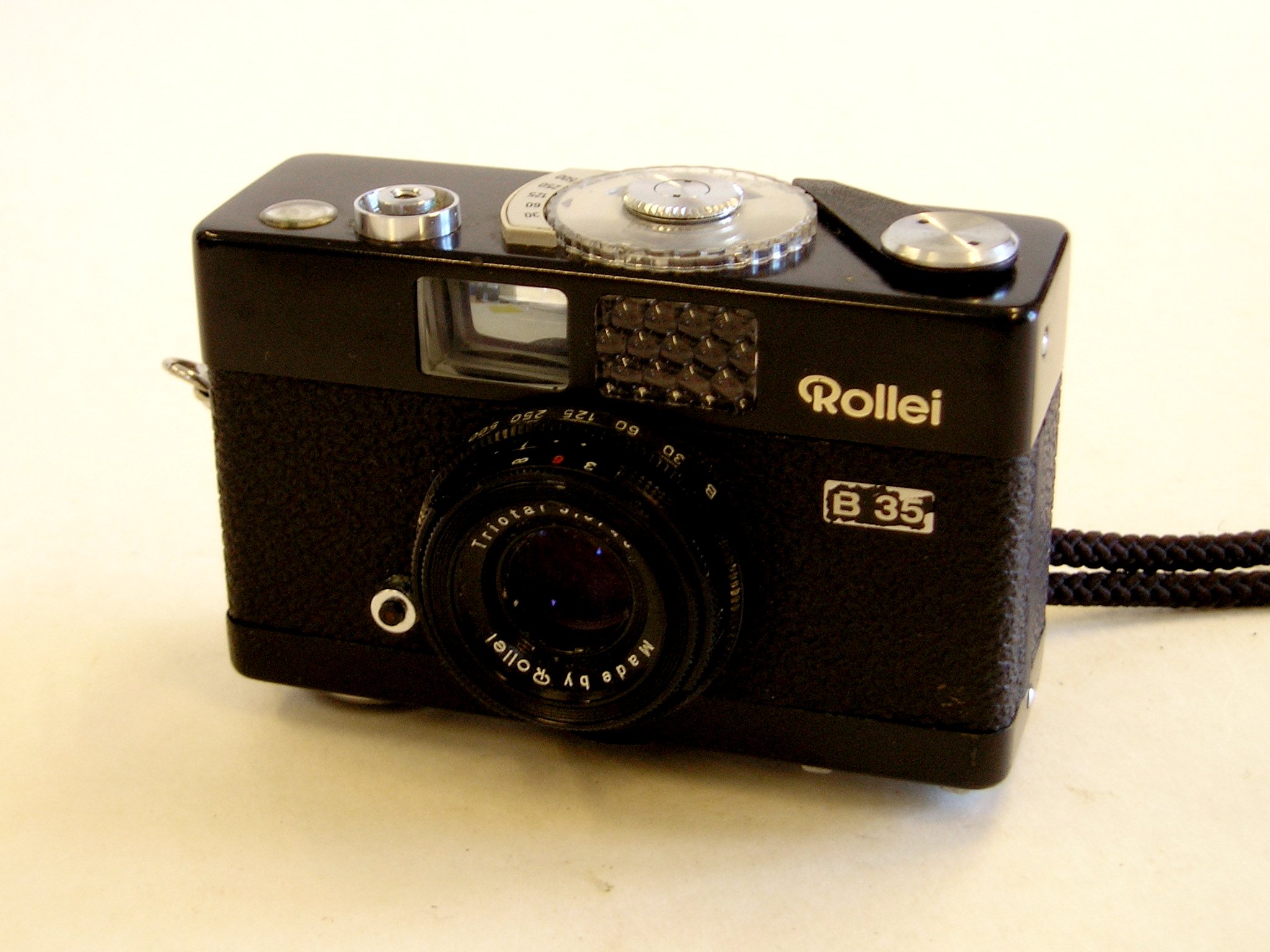 Rollei B 35