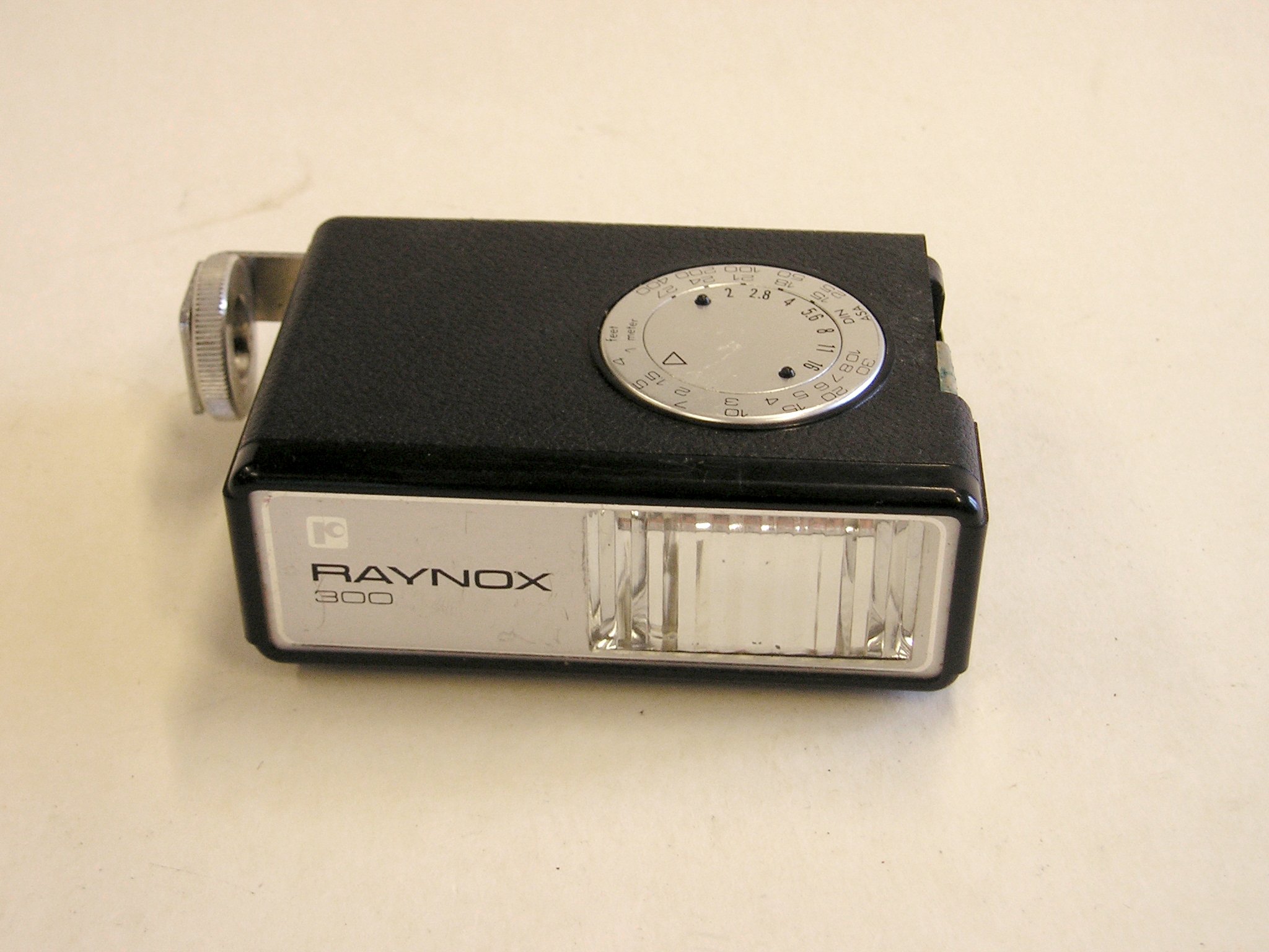 Raynox 300