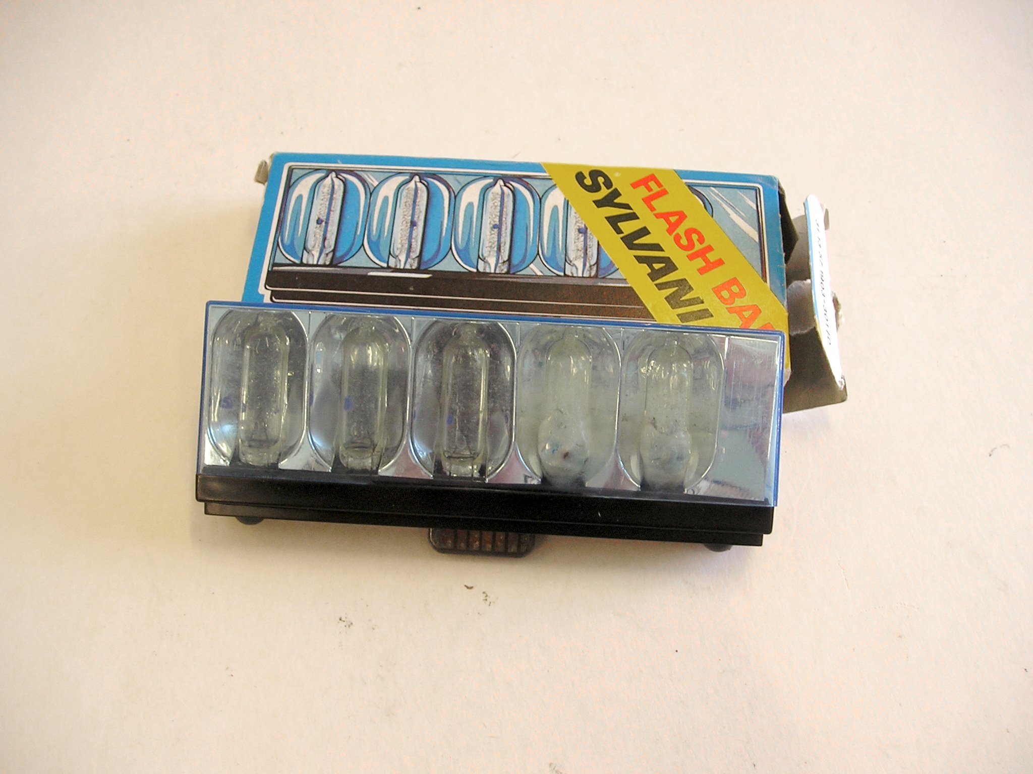 Sylvania Flash Bar