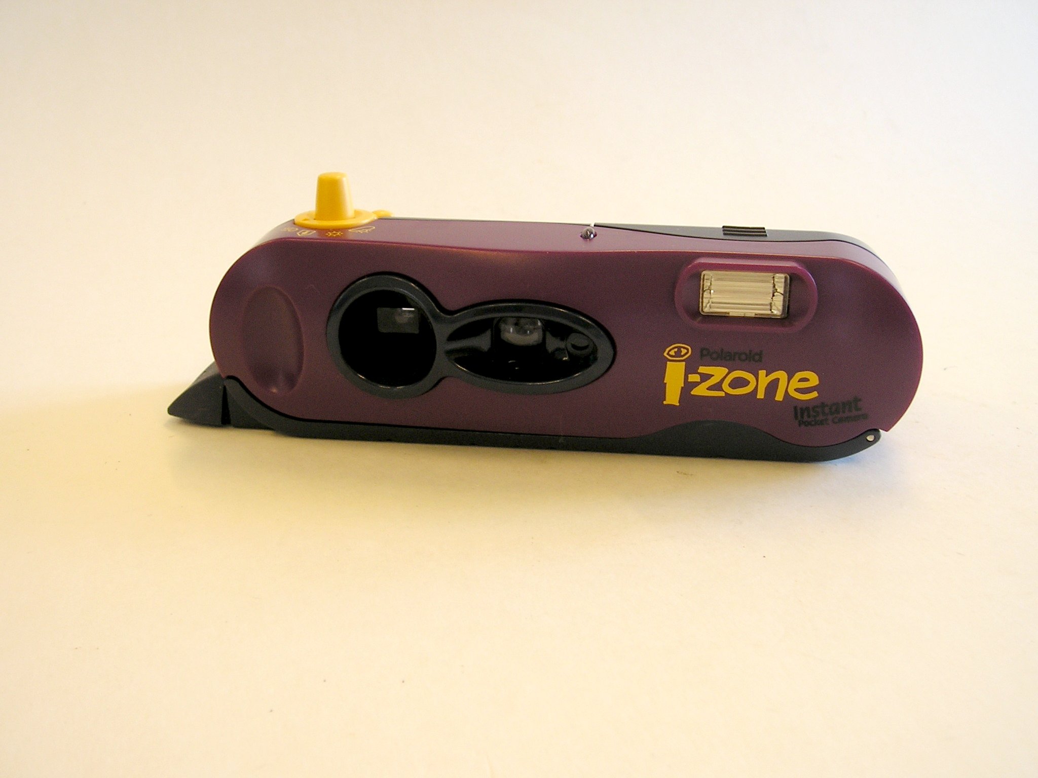 Polaroid i-zone pocket camera