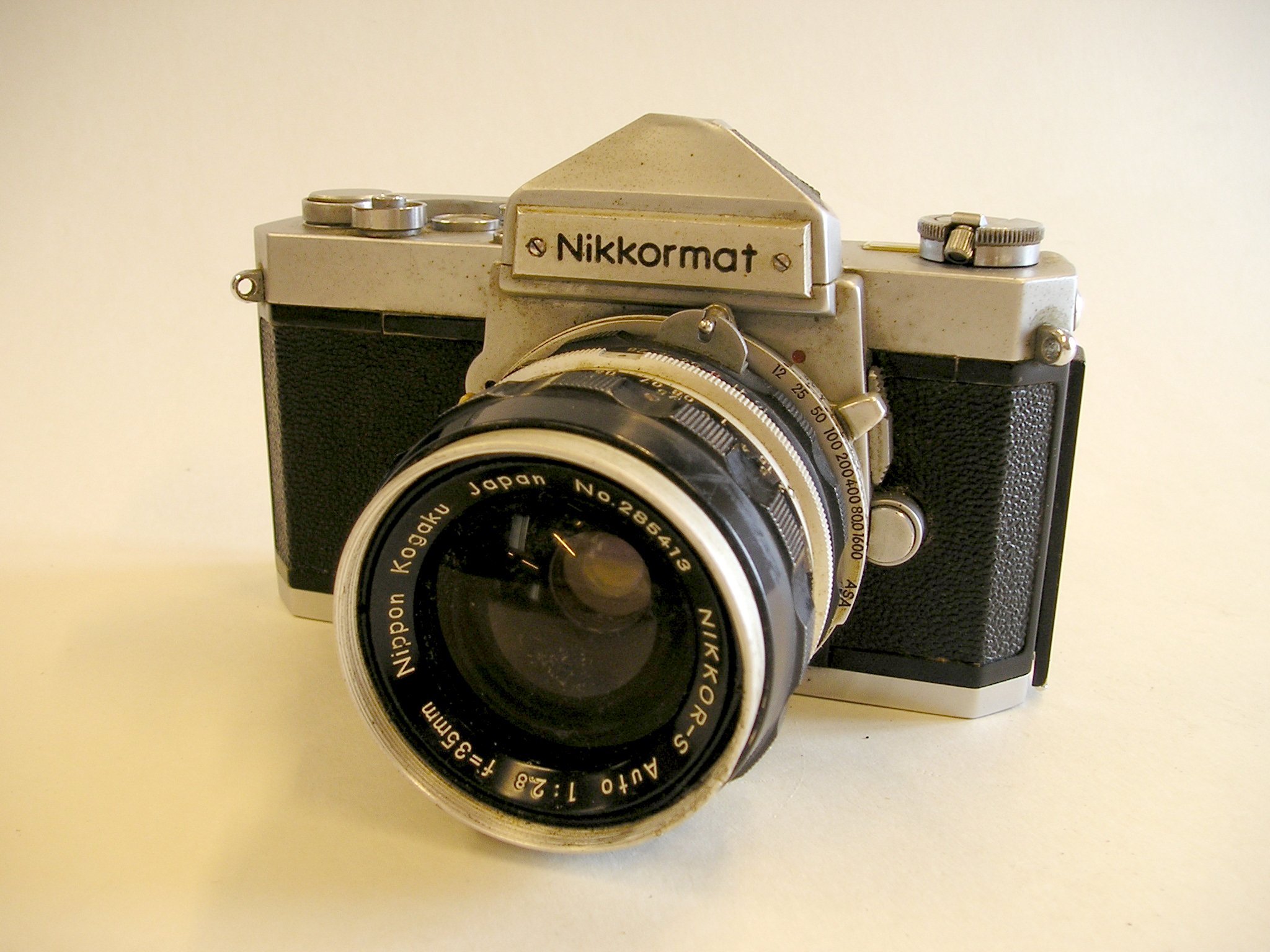 Nippon Kogaku Nikon Nikkormat